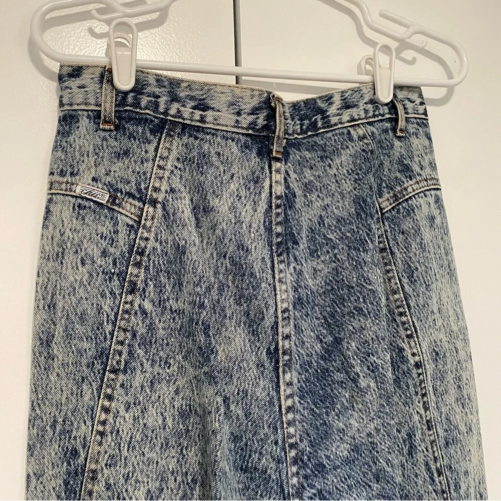 Vintage ‘Chic’ brand high rise acid stone washed jeans - Picture 4 of 7